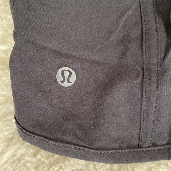❤️ Lululemon Tracker LR Short 4" Lined Black Size 6 NWT - Picture 9 of 11